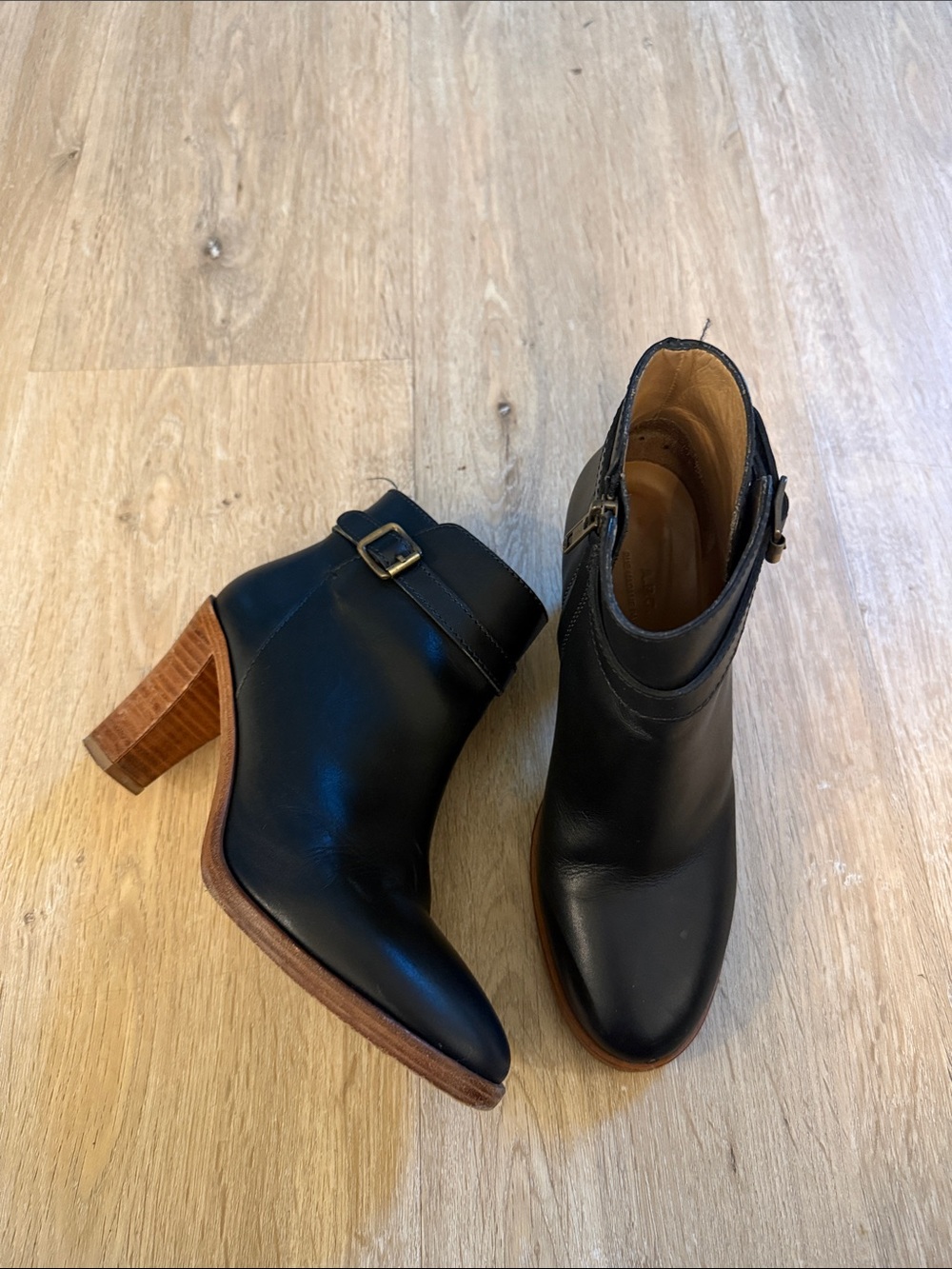 A.P.C. Women's Black Leather Ankle Boot with Wood Block Heel 38
